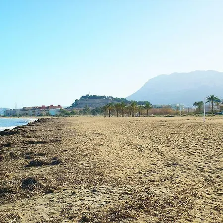 Catamaran Oikos